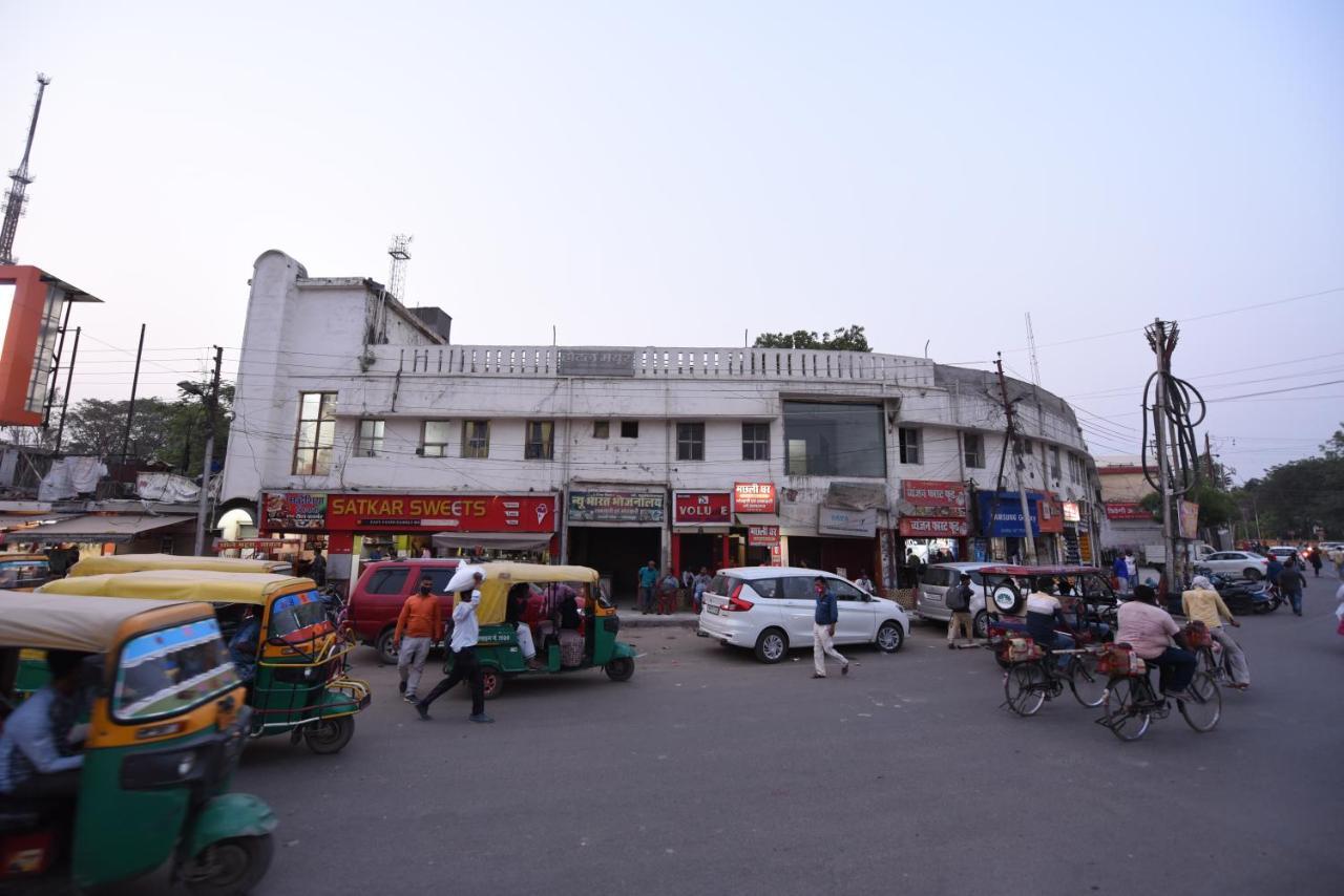 Hotel Mayur Gorakhpur Bagian luar foto